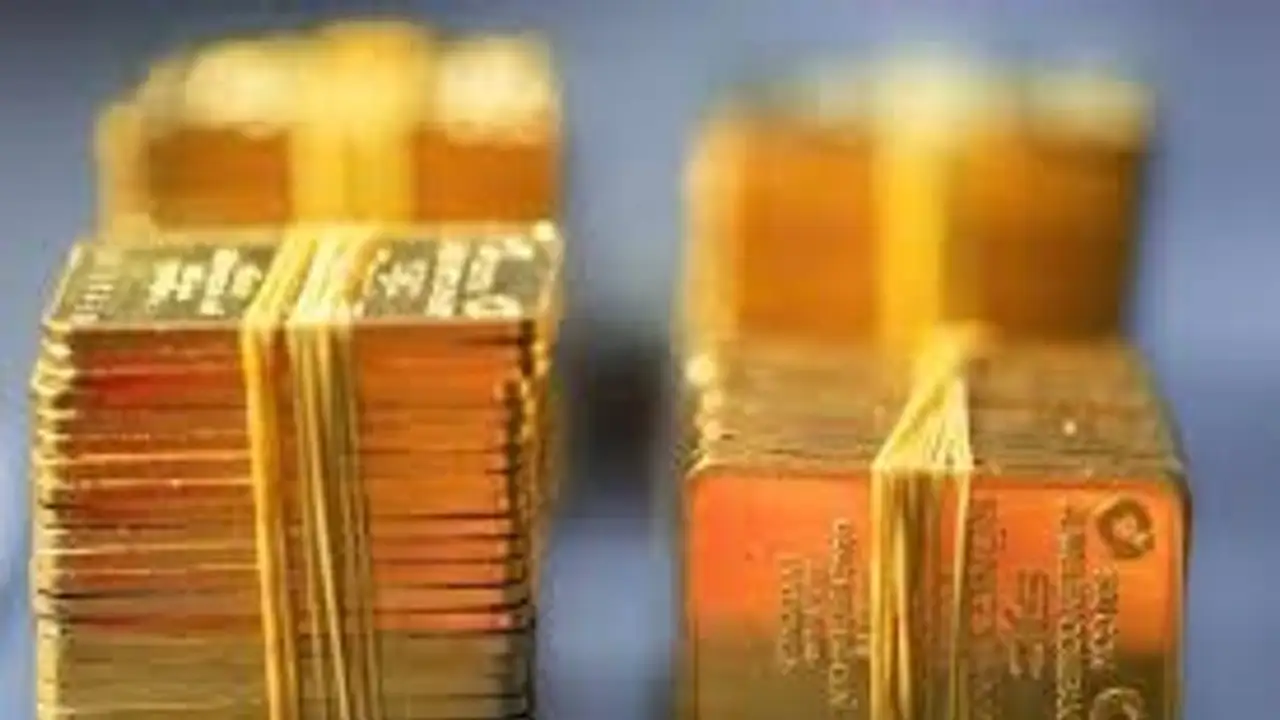 انخفاض ملحوظ في أسعار سبائك الذهب وخواتم فيتنامية بأكثر من 3 ملايين دونغ